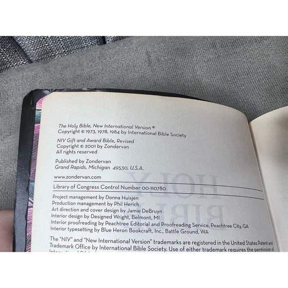 NIV Bible Red Letter Maps References Black 2001 Zondervan - Picture 9 of 11